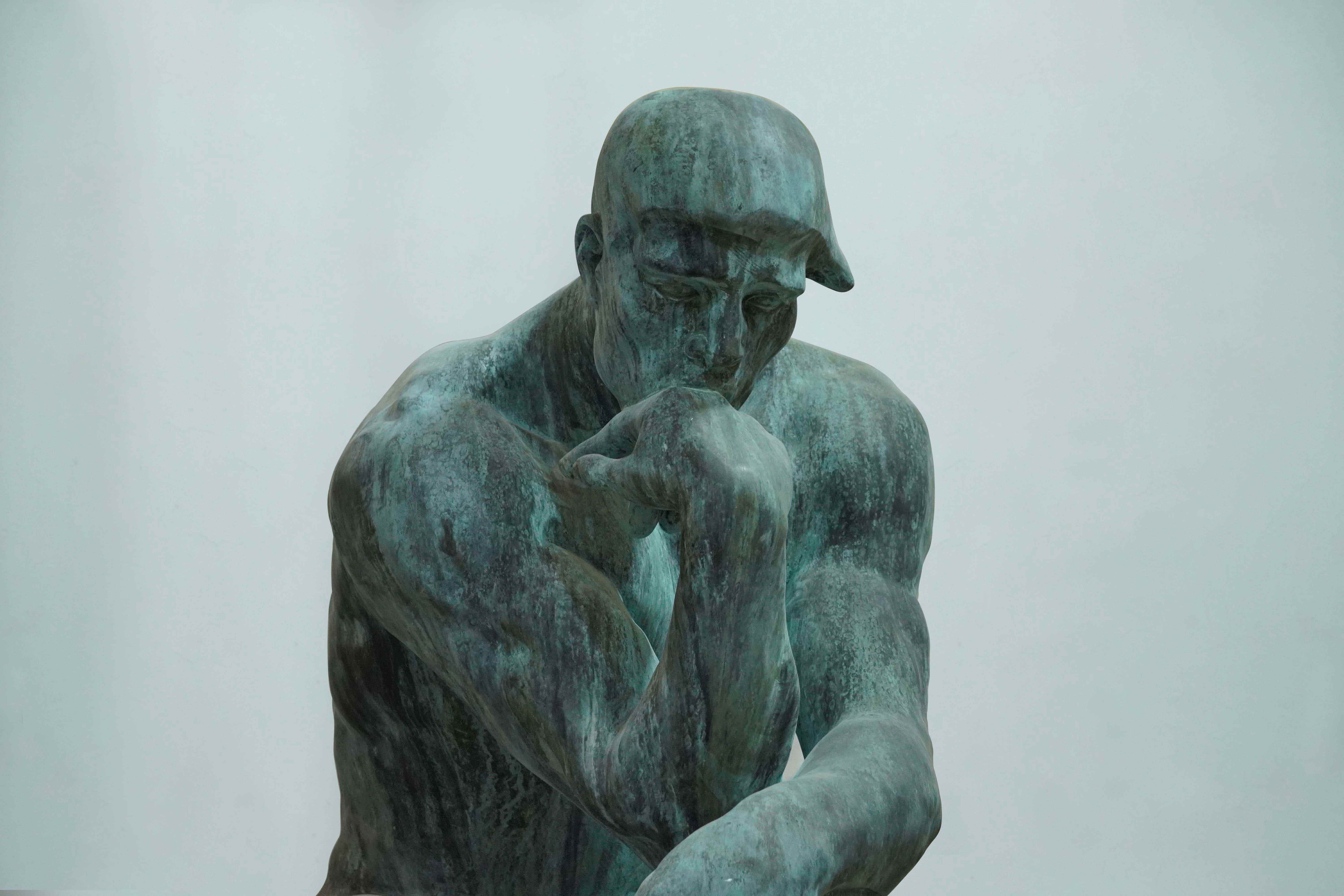 famous bronze statue the thinker