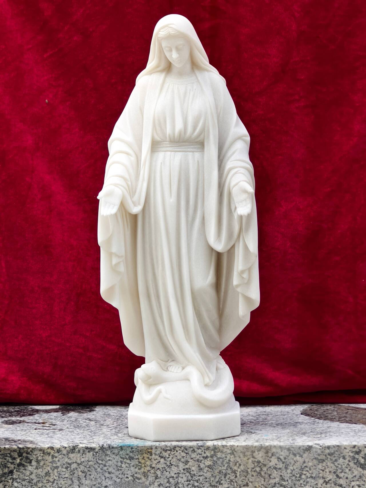 Custom Link for Lucy of Custom Sculpture- Marble Material